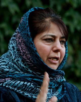 Mehbooba asks people, workers to monitor implementation of welfare schemes